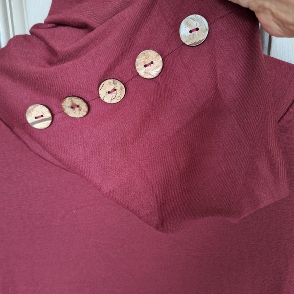M Cowl Neck Maroon Tee Blouse Button Embellishment SzM Long Sleeve Tunic NWOT - Picture 7 of 11